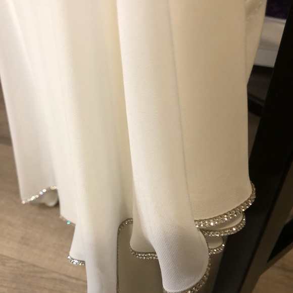 Beautiful going out top shirt with crystal plus size - Picture 5 of 11